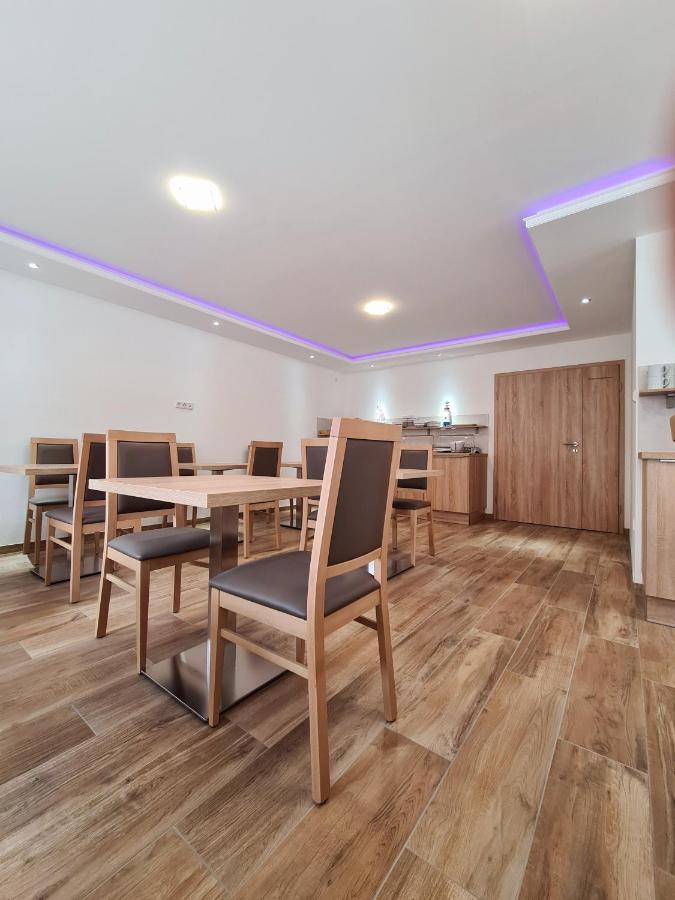 Hotel Pension Nordzeit Норддайх Екстериор снимка