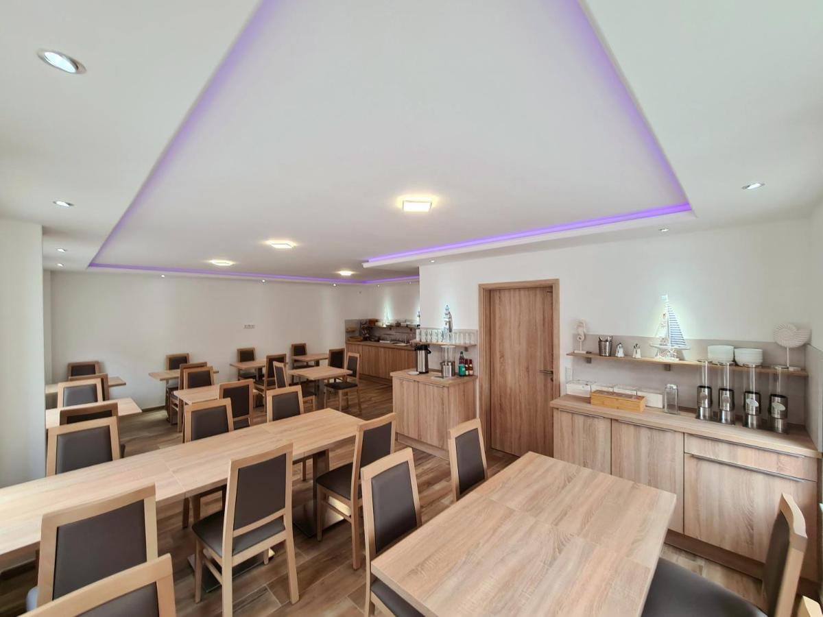 Hotel Pension Nordzeit Норддайх Екстериор снимка