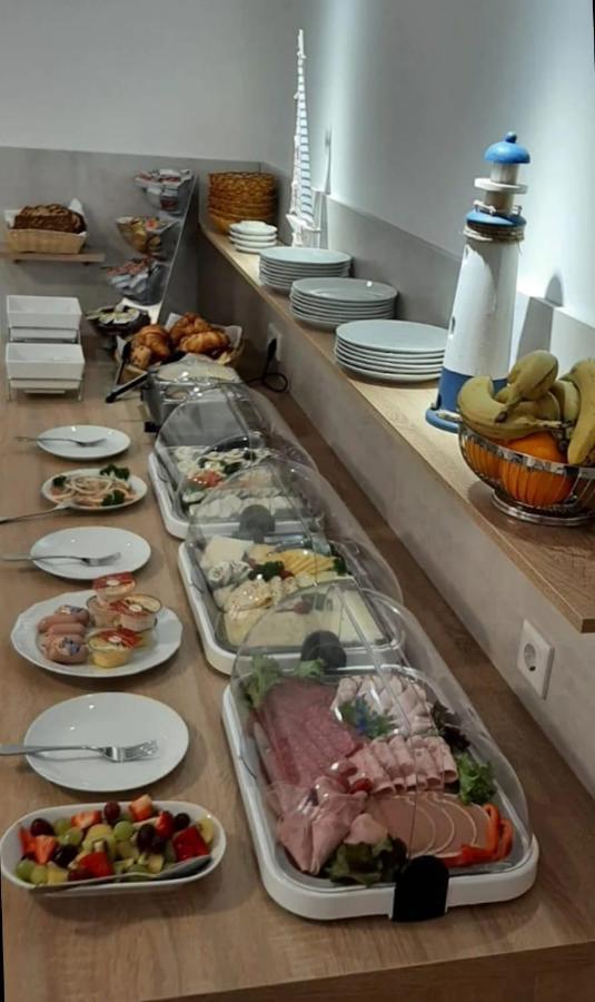 Hotel Pension Nordzeit Норддайх Екстериор снимка